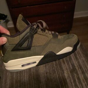 Jordan 4 olive used size 10 clean